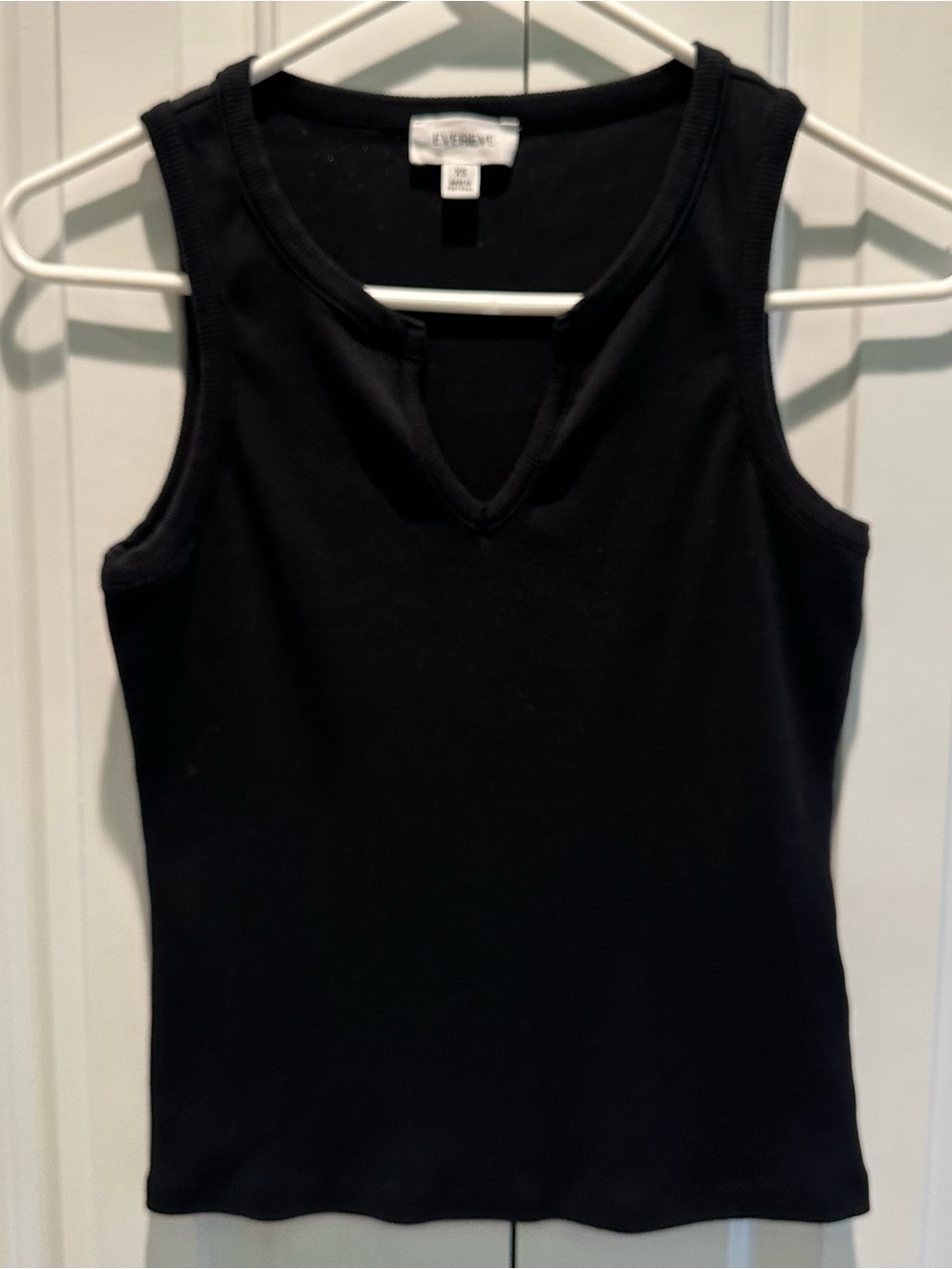 Evereve Black Notched Neckline Ribbed Tank Top Sleeveless Shirt XS
